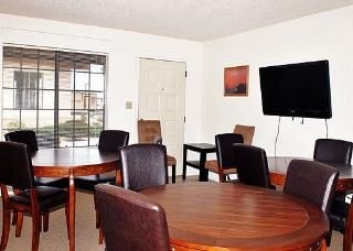 Rodeway Inn & Suites3