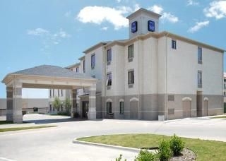 Sleep Inn & Suites0