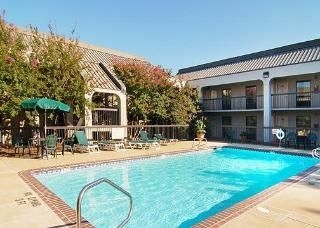 Quality Inn near Central Park2