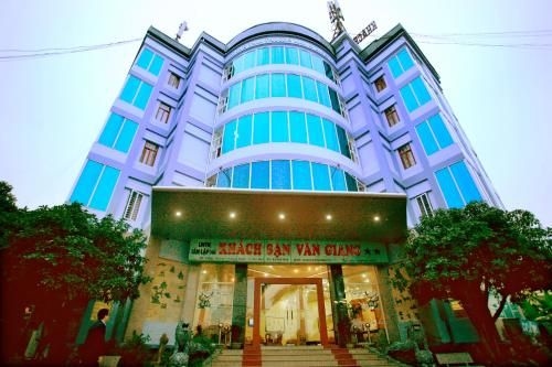 Van Giang Hotel4