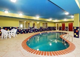 Sleep Inn & Suites2