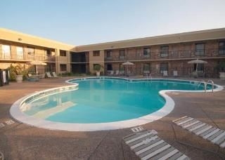 Quality Inn2