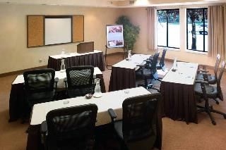 Le Bourget Aero Suites, an Ascend Collection4