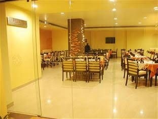 Center Point Hotel and Restaurant0
