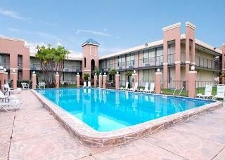 Quality Inn & Suites2