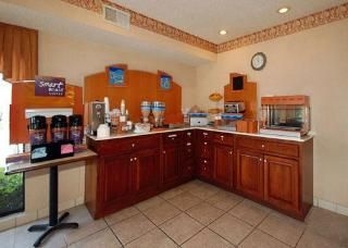 Quality Inn4