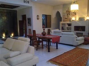 African Queen Villa0