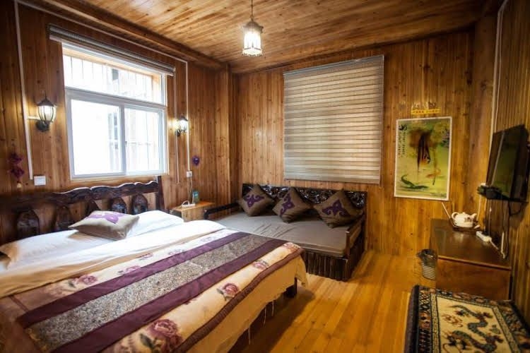 Shangri-La Home Inn0