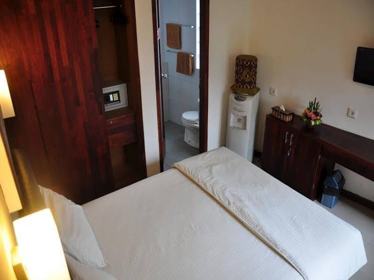 กูตา เลเกียน อินน์ (Kuta Legian Inn)0