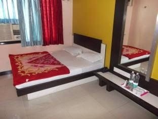 Hotel Sai Pratik0