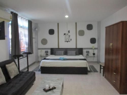 Similan Hotel0