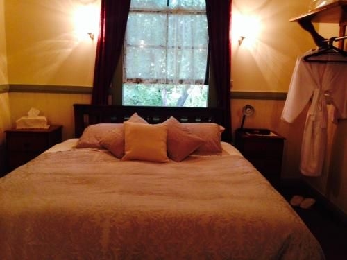 ซีเคร็ต ไฮดะเวย์ สวีท (Secrets Hideaway Suites)3