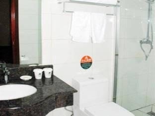 Greentree Inn Yantai Haishui Yuchang Business Hotel0