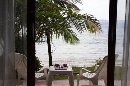 เกาะกวาง ซีวิว รีสอร์ท (Kohkwang Seaview Resort)1