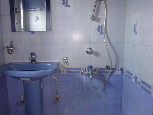 Neelam Hotel0