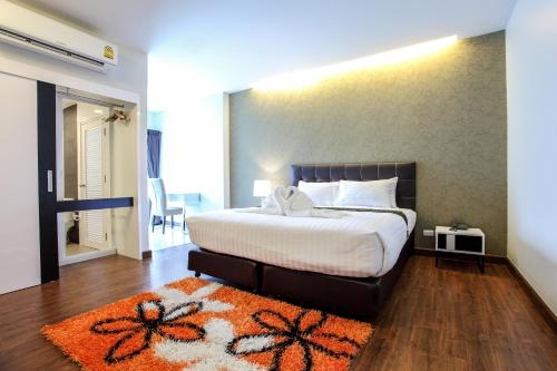 ร่มเย็น การ์เดน เพลซ (Romyen Garden Place)1
