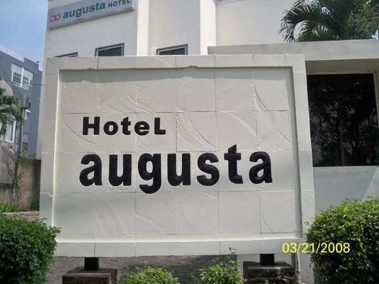 Augusta Surapati Hotel Bandung0