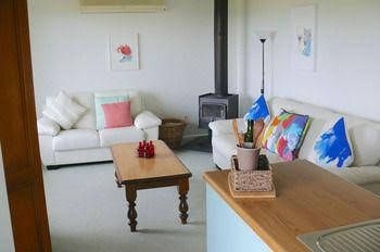 Riesling Cottages2