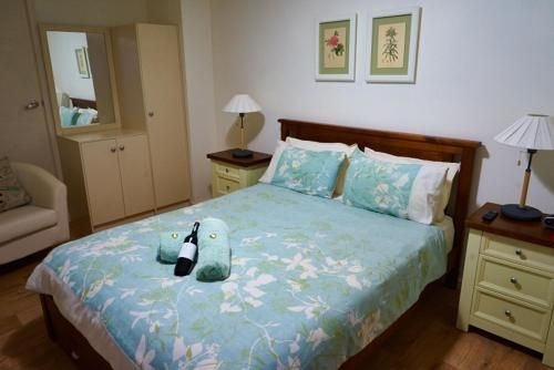 อันเดอร์กราวด์ เบด แอนด์ เบรกฟาสต์ (Underground Bed and Breakfast)0