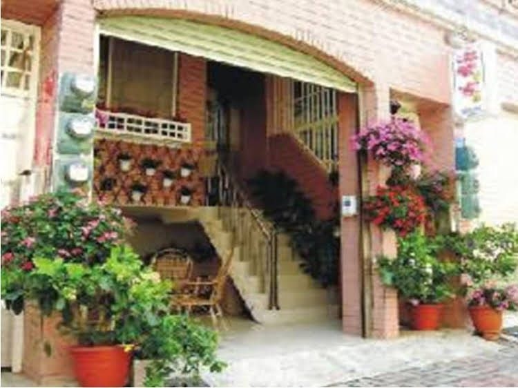Sweet Home1