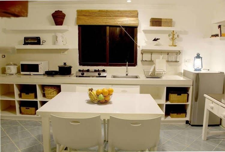 812 Angol Boracay Apartment0