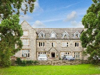 Stonecross Manor2