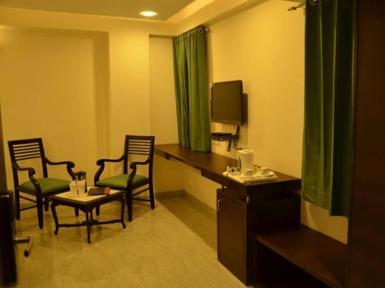 Hotel The Radiant Star n Fusion Restaurant0