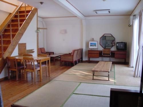 Nirai Onna (Cottage Nirai Onna)1