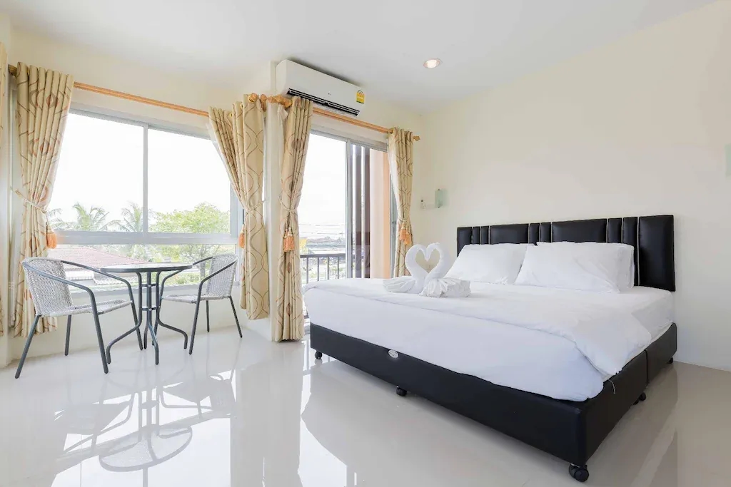 โรงแรมอยู่ดี (U-Dee Hotel)3