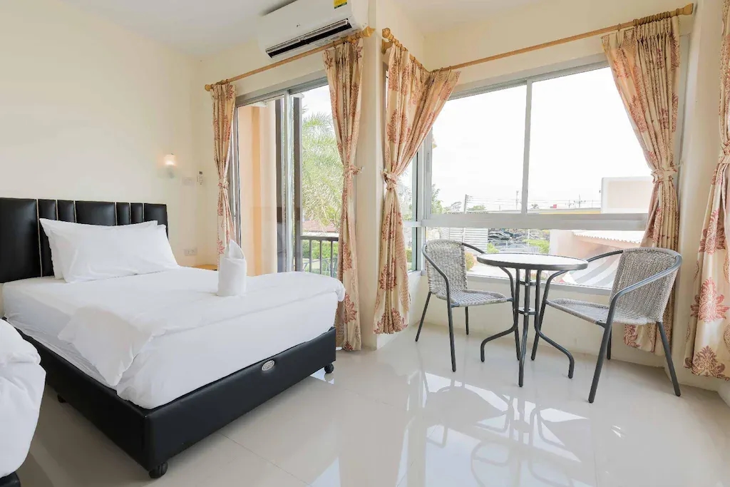 โรงแรมอยู่ดี (U-Dee Hotel)4