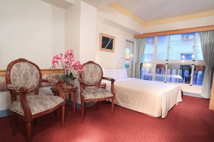Longchi Hot-Spring Hotel1