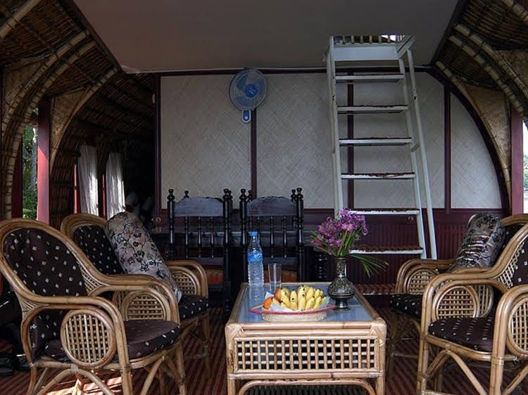 Soma Jyothi Houseboat0