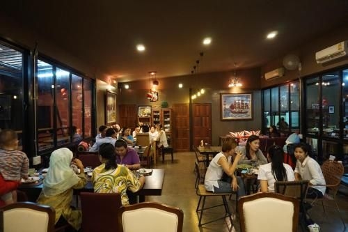 กรีน วิว เพลซ (Green View Place)4