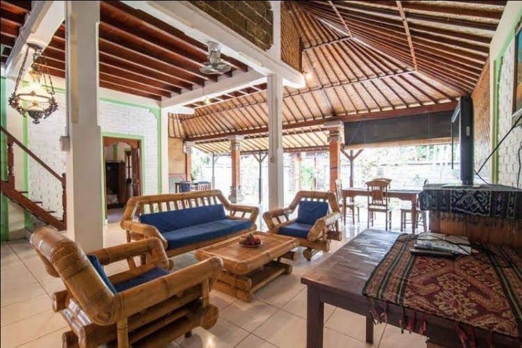 Villa Mahalini Seminyak0