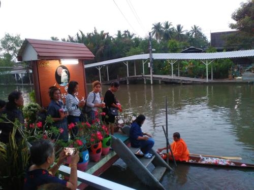 NR Homestay Amphawa0