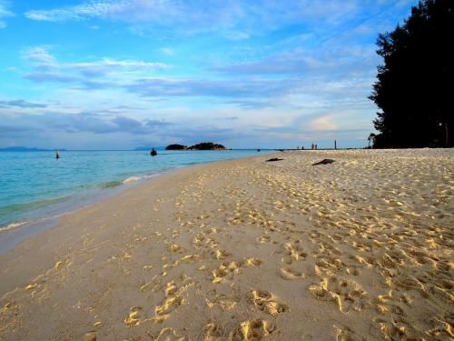 หลีเป๊ะ แคมปิง โซน (Lipe Camping Zone)3