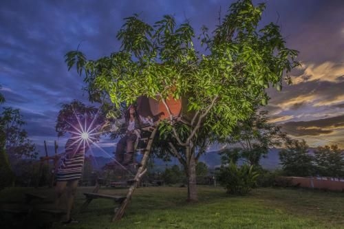 โรแมนติก ทาม เมาท์เทน รีสอร์ท (บ้านเนินเขาวิวปายรีสอร์ท) (Romantic Time Mountain Resort)1