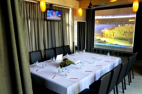 V Hotel Phnom Penh1