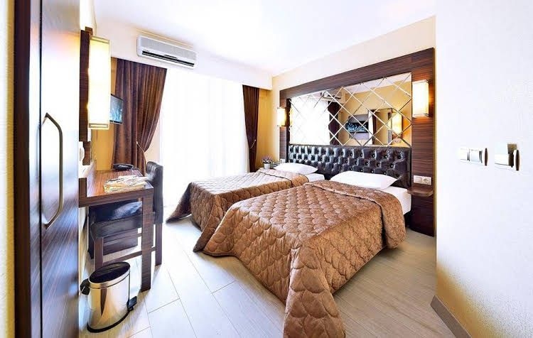 Ideal Piccolo Hotel0