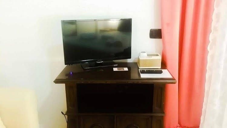 Suites Holiday Rooms0