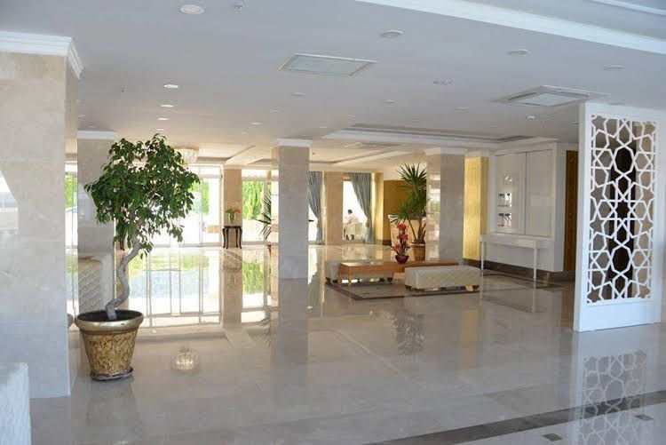 Imperial Palace Hotel0