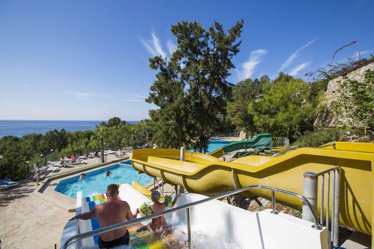 Larissa Green Hill Hotel0