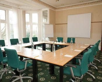 Wadenhoe House0