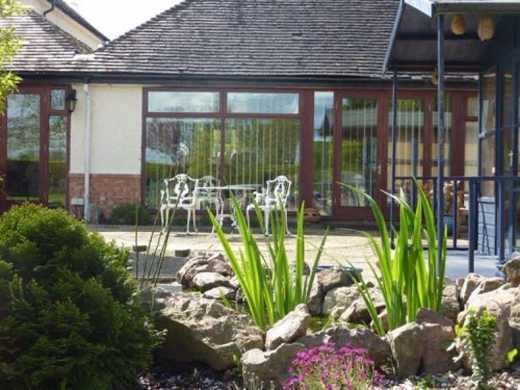 Orchard Side Bed and Breakfast0