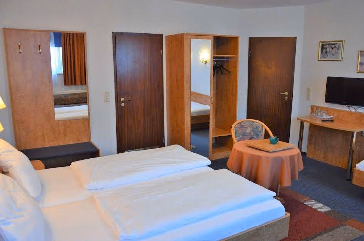 Steen's Hotel0