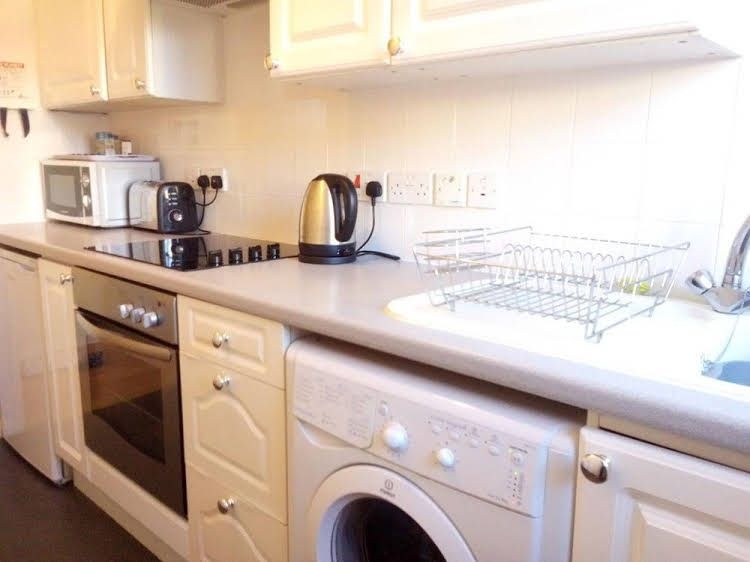 Edinburgh Palace Apartment0