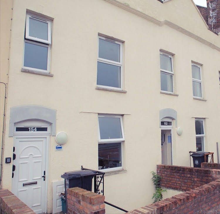 152-154 Bath Road0