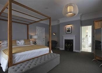 Littleton Lodge0