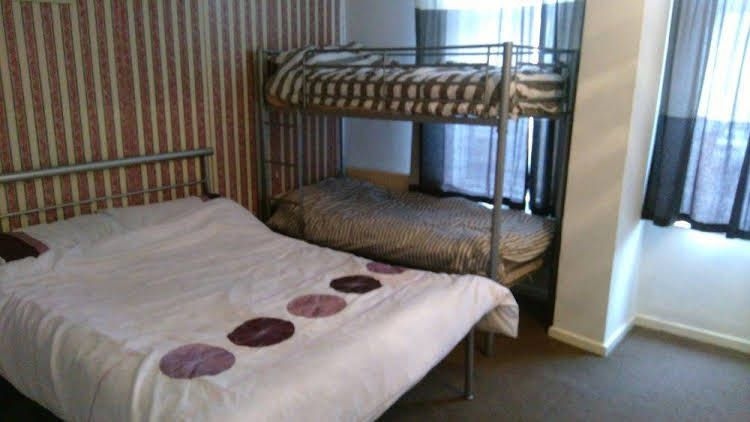 Old Cottage Hotel0
