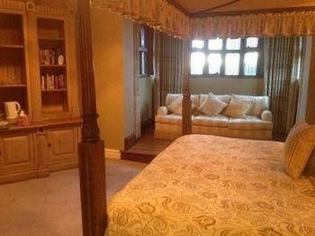 Haslington Hall0